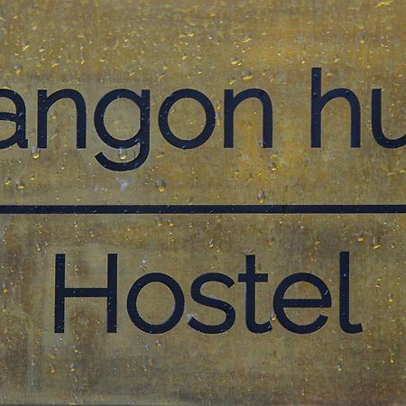 Yangon Hub Hostel Buitenkant foto